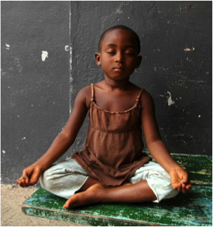 Weyogis's tweet photo. The Dalai Lama thinks it is important for children even as young as 8 to practice yoga! We agree! https://t.co/LNv1sY6nfm