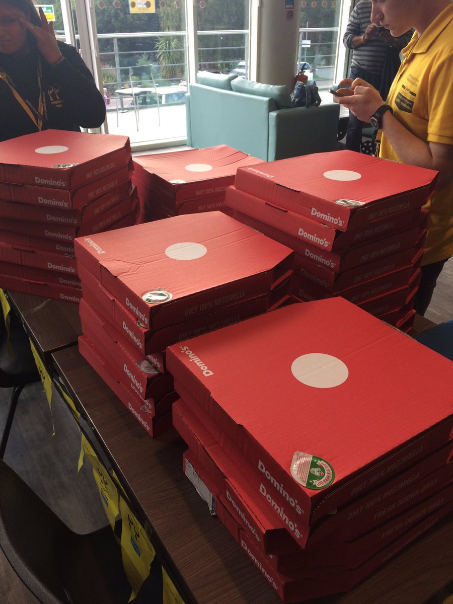 PritchattsPark's tweet photo. Pizza has arrived at Leo's Bar! Bring your flats down for some socialising and tonnes of food 🍕🍕🍕 https://t.co/tbIf9fTU1Z