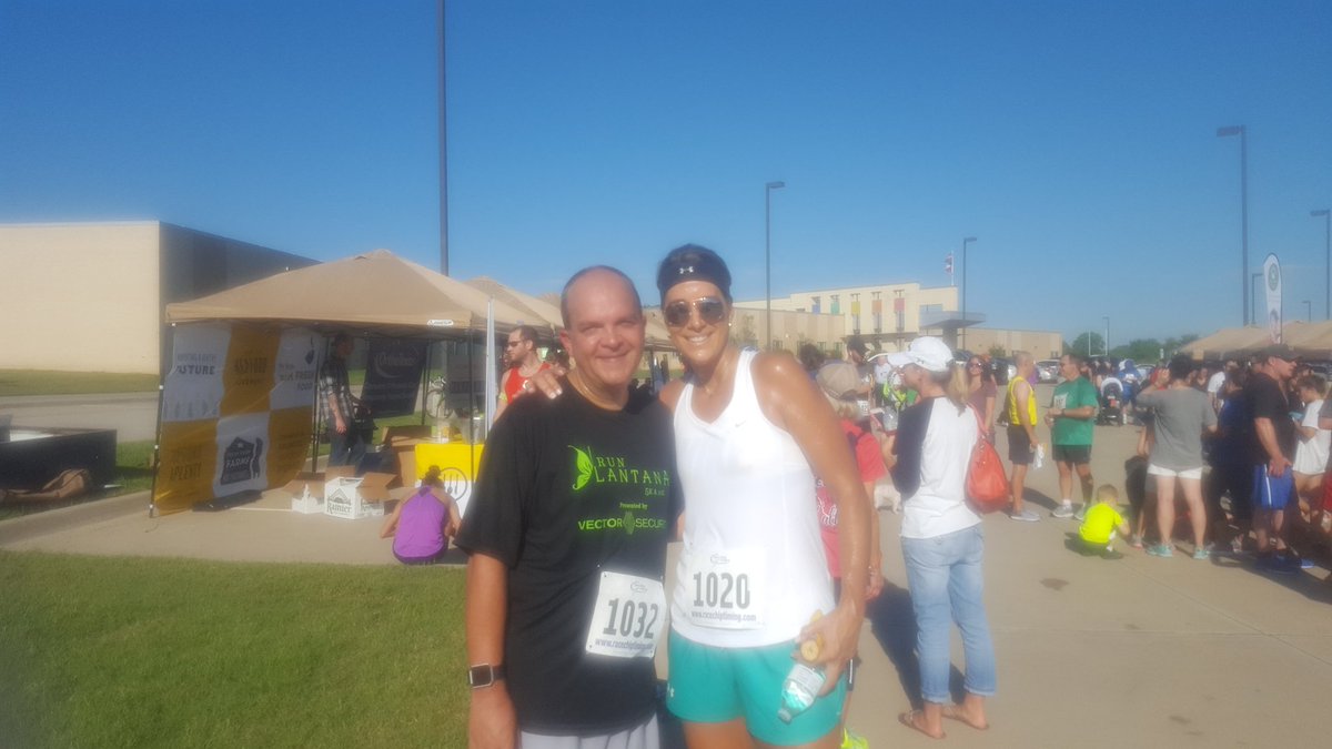 karensmcdaniel's tweet photo. Guess who passed me on the last mile of the Lantana 10k?.....thanks for whooping my butt Dr. Rohwer! LOL! https://t.co/mZU9vzW20v