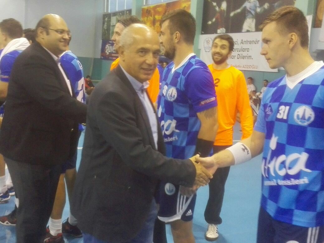 Hentbol süper ligi ilkmaçında güçlü Nilüfersporu yenerek SüperLige galibiyet ile başladı.Termalsporu tebrik ediyorum