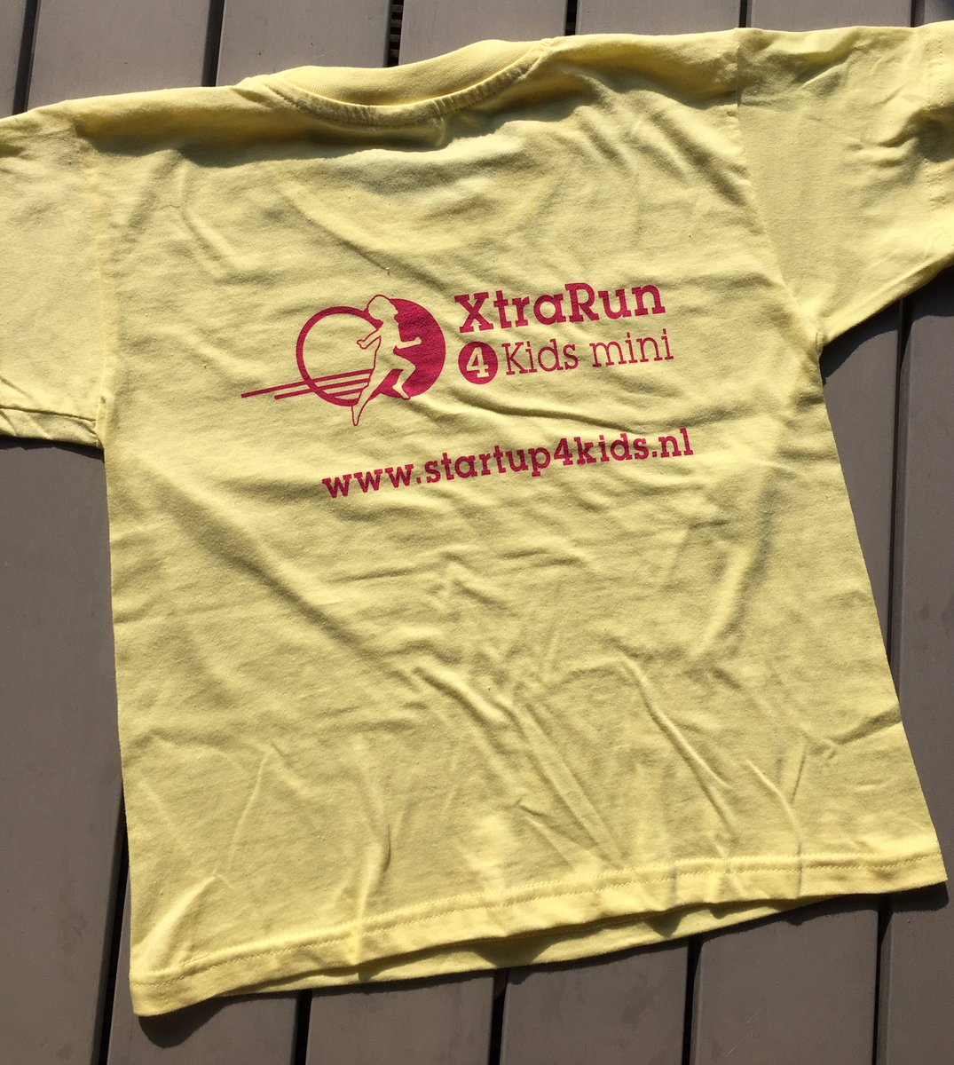 StartUp4kids's tweet photo. Onze #tshirts voor de #DTD16 #Damloopmini te gek!!!! We hebben er zin in! https://t.co/5rCrrroAaF