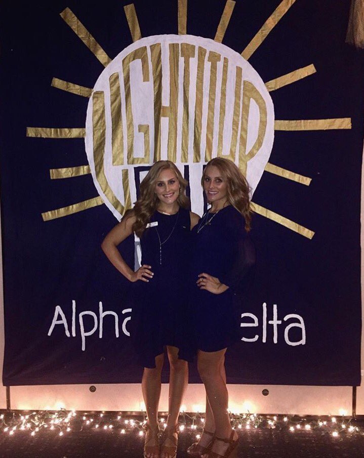 AXiD_ODU's tweet photo. So excited about everyone we've met so far! We can't wait to meet the rest of you 💙 #XiODU #FFR16 #GoGreek https://t.co/iId6sasgI8