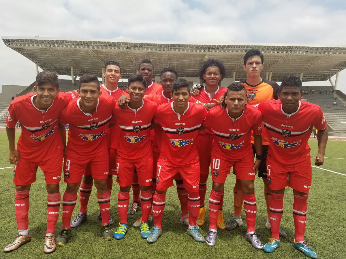 FormativasRiver's tweet image. Categoría sub 19 River Ecuador vs. Barcelona 
#FuerzaRoja