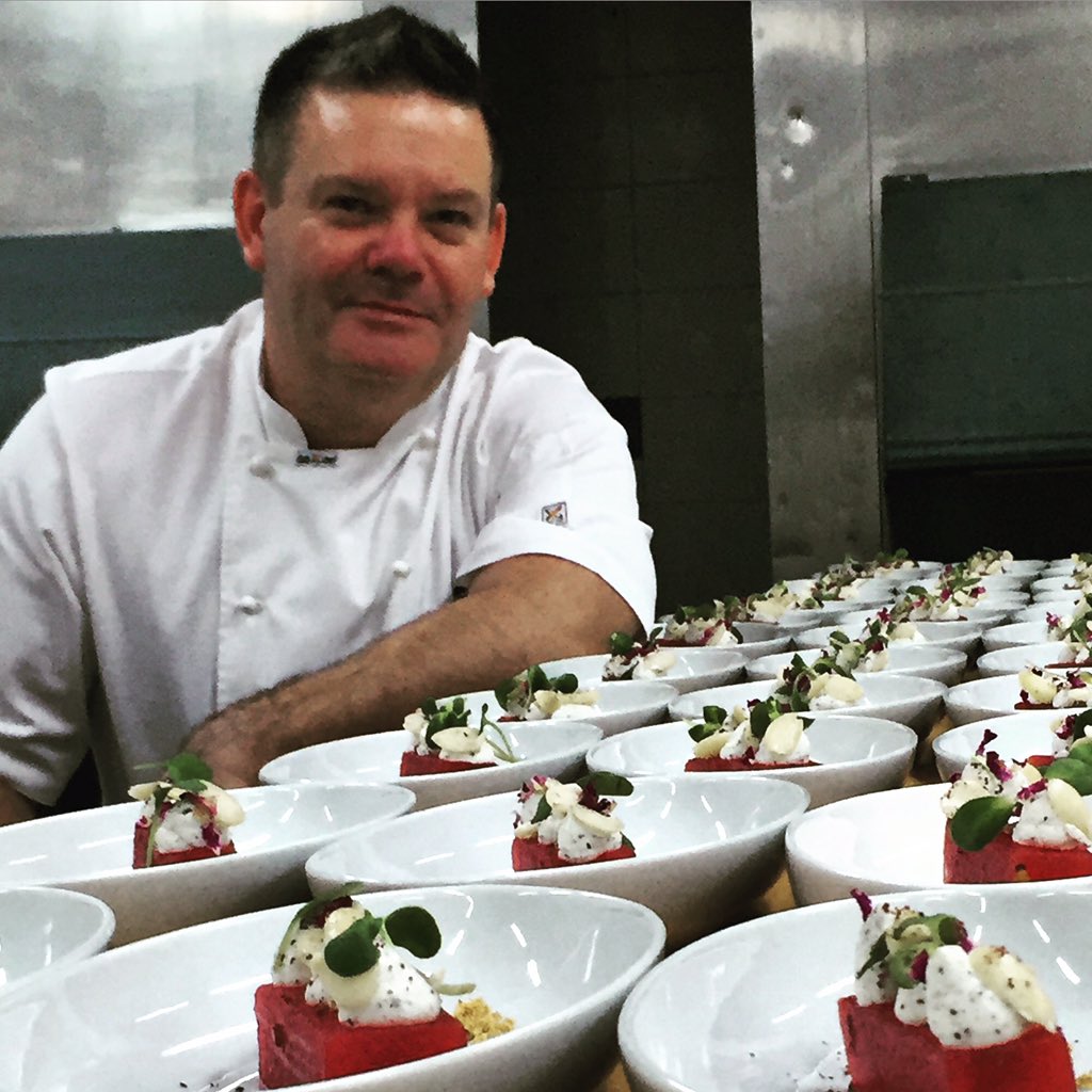 GrandHyattMum's tweet photo. Pretty as a picture food with a dapper chef #ChefGaryInthehouse #LivingGrand #InAHyattWorld #AmexCeoSeries https://t.co/oUz3Uk8wSC