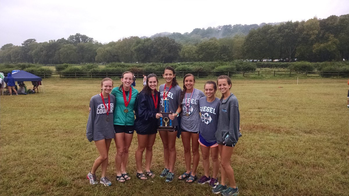 SiegelCC's tweet photo. @SiegelCC @siegelstars @SiegelHighStars 3rd place overall girls varsity at Tennessee Classic https://t.co/pEV40It4nP