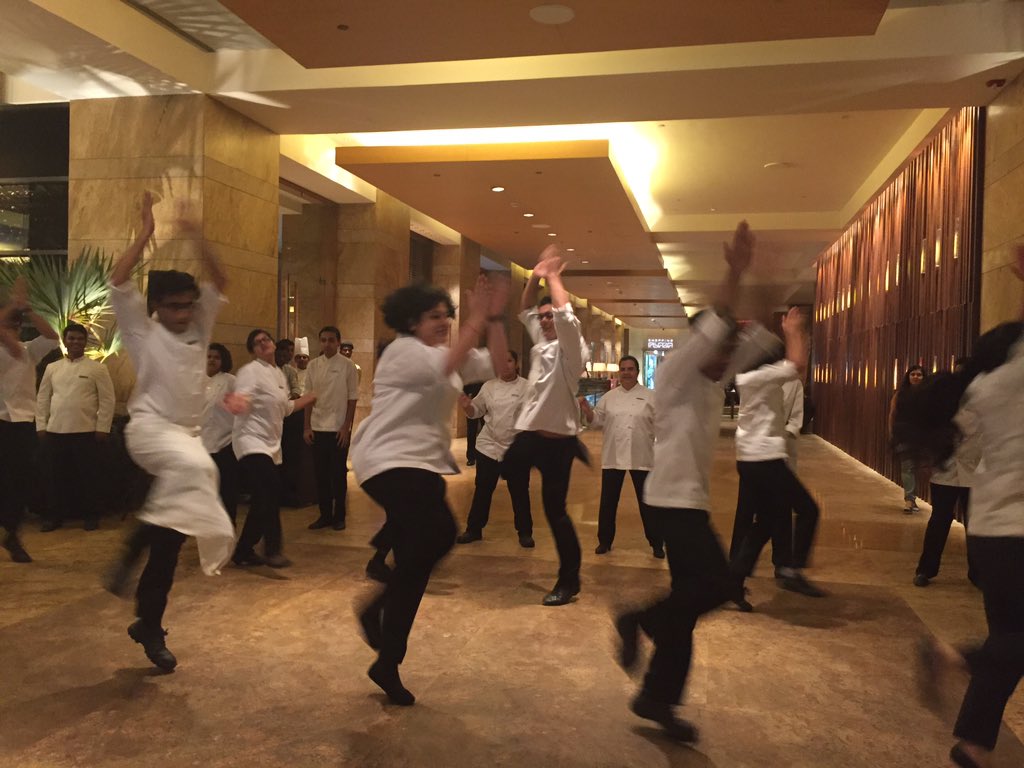 GrandHyattMum's tweet photo. Anniversary flashmob glimpses
#ChefGaryInthehouse #LivingGrand #InAHyattWorld #AmexCeoSeries https://t.co/iqo7asl1bC
