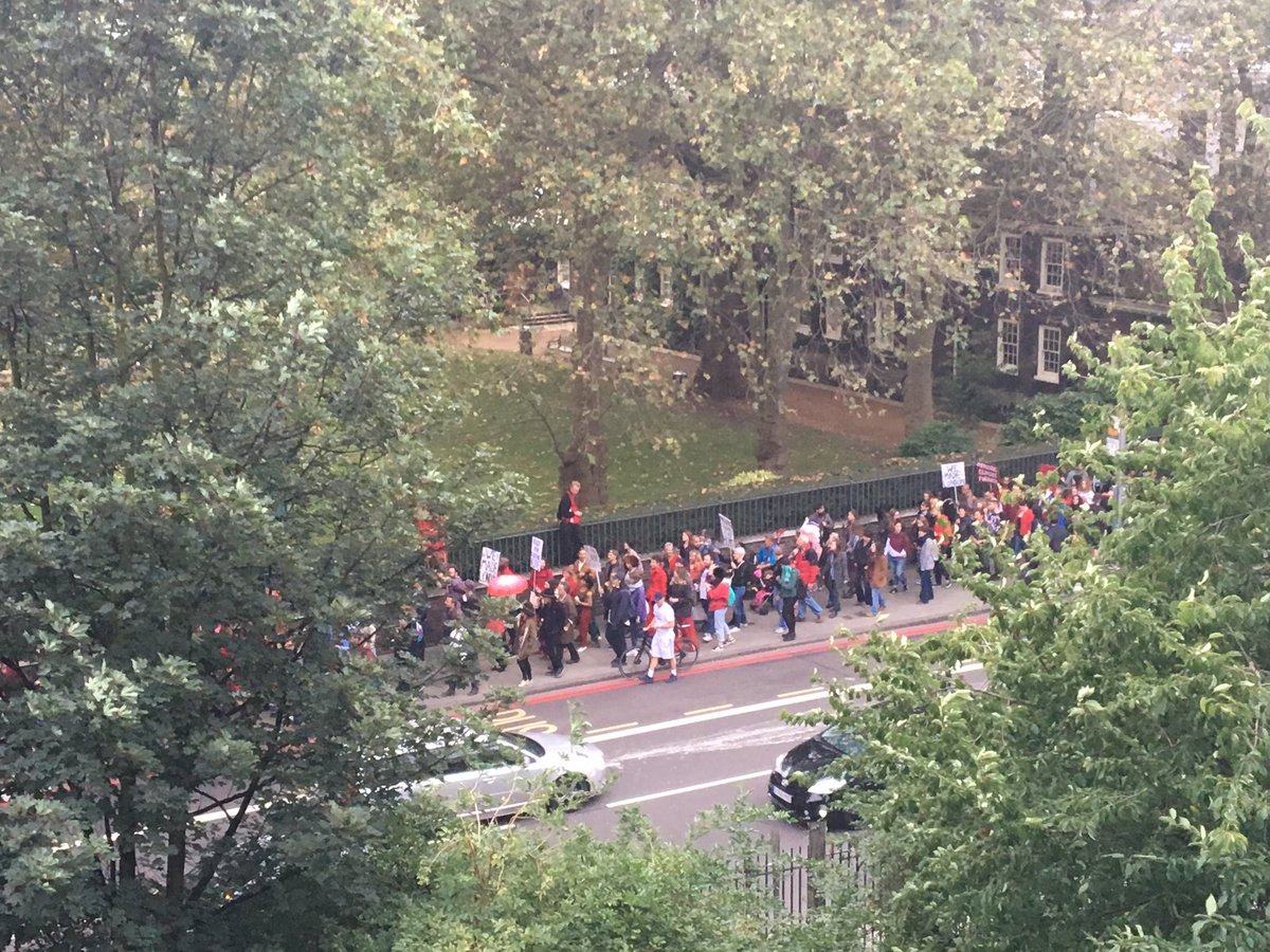 lauratea1990's tweet image. Just watched the #savepassingclouds march go past the balcony. Would be a shame for Dalston to lose this music space