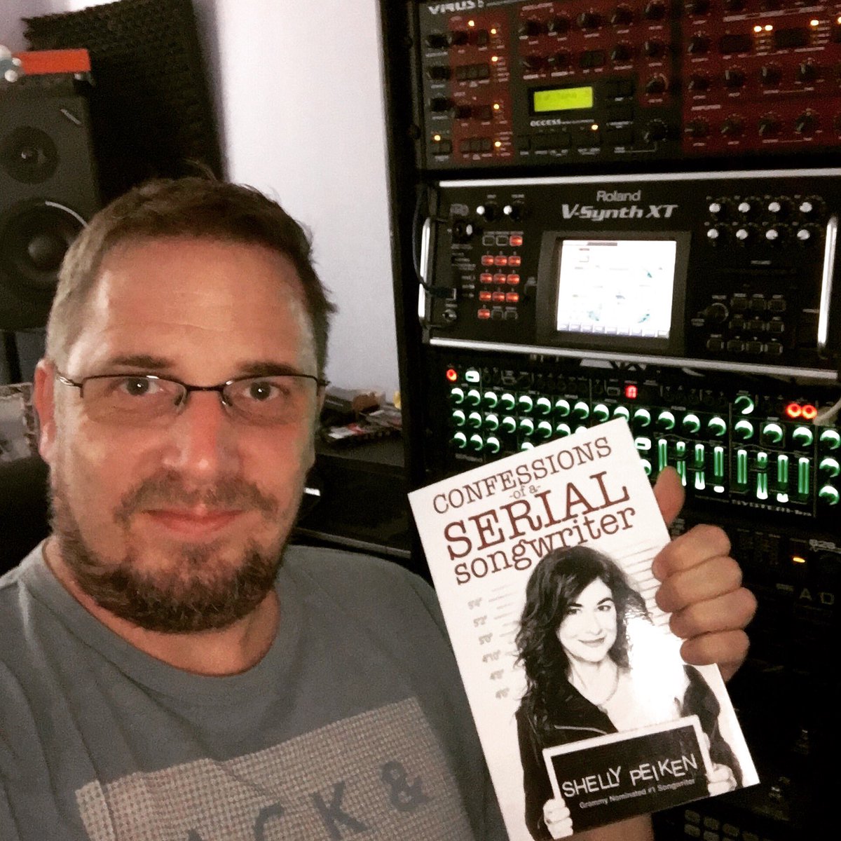 DanPlaysKeys's tweet photo. New reading! @Shelly_Peiken #serialsongwriter #music #songwriting #artist #producer https://t.co/i4WYyu3B8s
