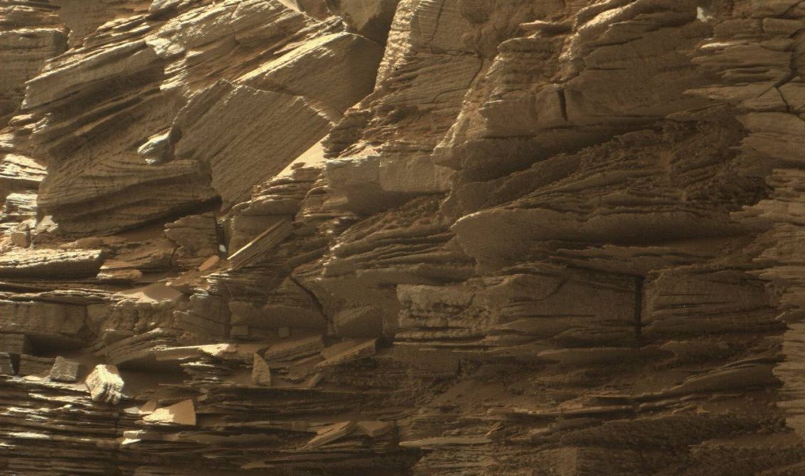 SamePageNation's tweet photo. This isn't the American Southwest?    https://t.co/l4iAmLFG0s  #CuriosityRover .@NASA #photography https://t.co/qujphDF8S5