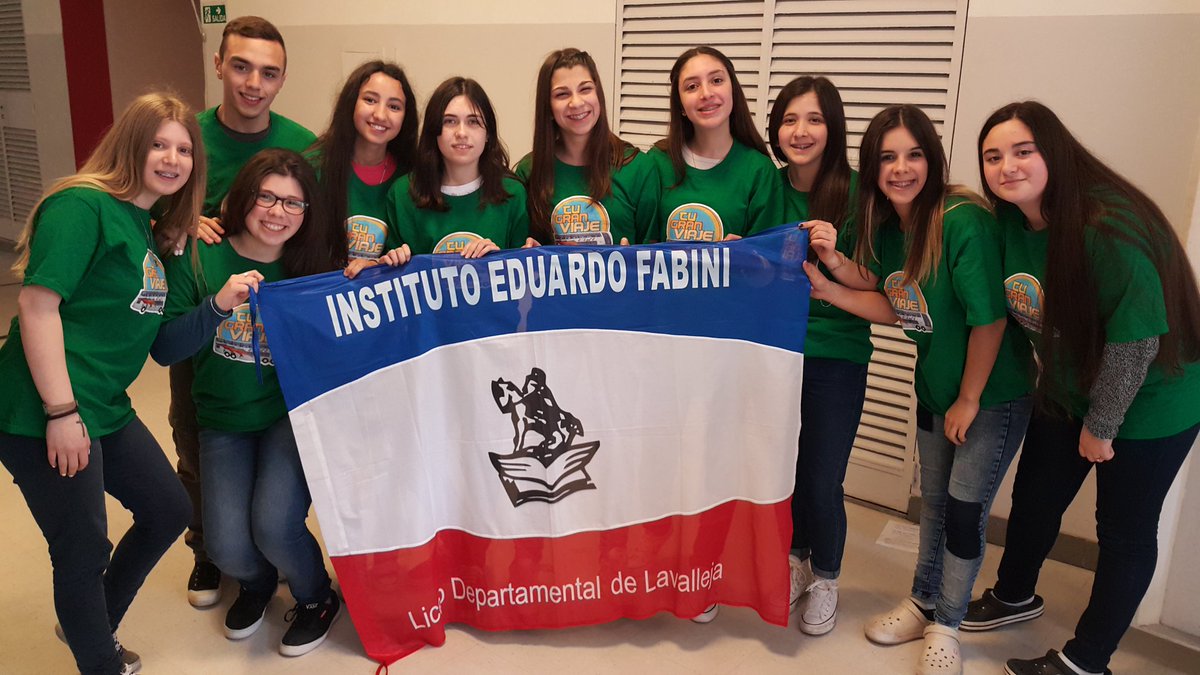 dqv_oficial's tweet photo. VOTA AL LICEO 4TO FABINI #Agitando https://t.co/op8TSsEfMi