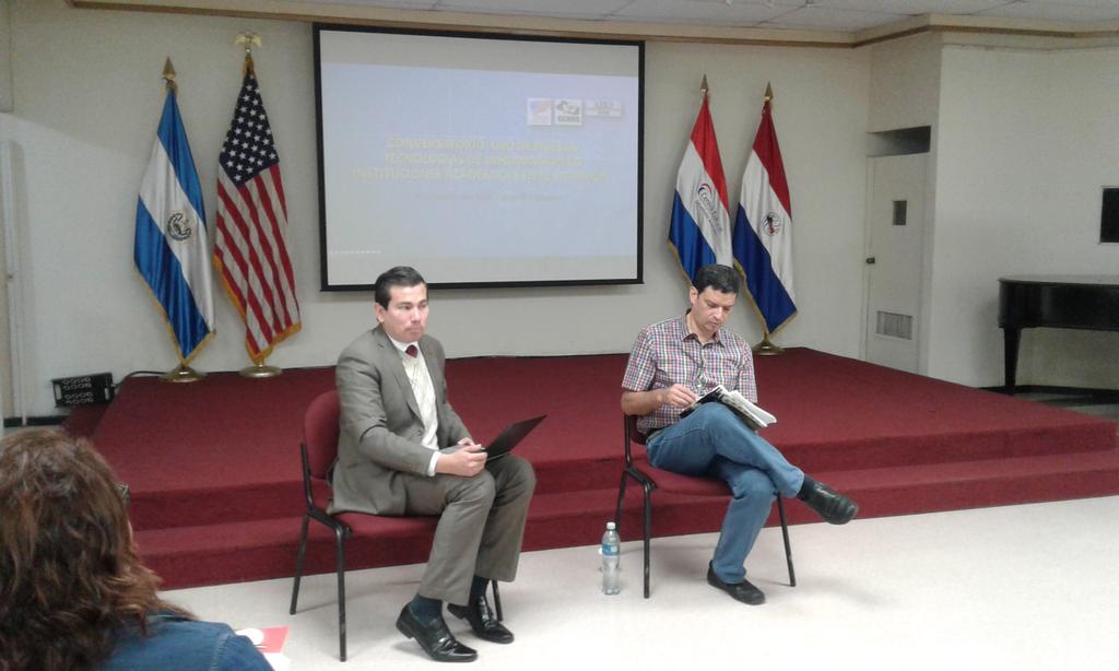 jlandaverd's tweet photo. Conversatorio: Uso de nuevas tecnologías de información en instituciones académicas en El Salvador. #CCBES #ABES https://t.co/GeW1U6spzE
