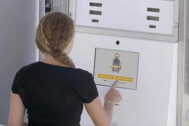 RaconteurMC's tweet image. #IBM&apos;s new #watsontechnology rates positivity on #socialmedia buff.ly/2cJFNeG written by @ejschultz3