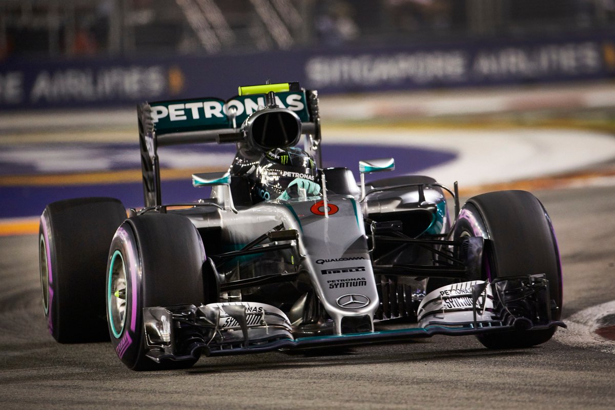 #StatOfTheDay: The 2016 #SingaporeGP saw the 150th pole position for <a href="/MercedesBenz/">Mercedes-Benz</a> power in #F1!