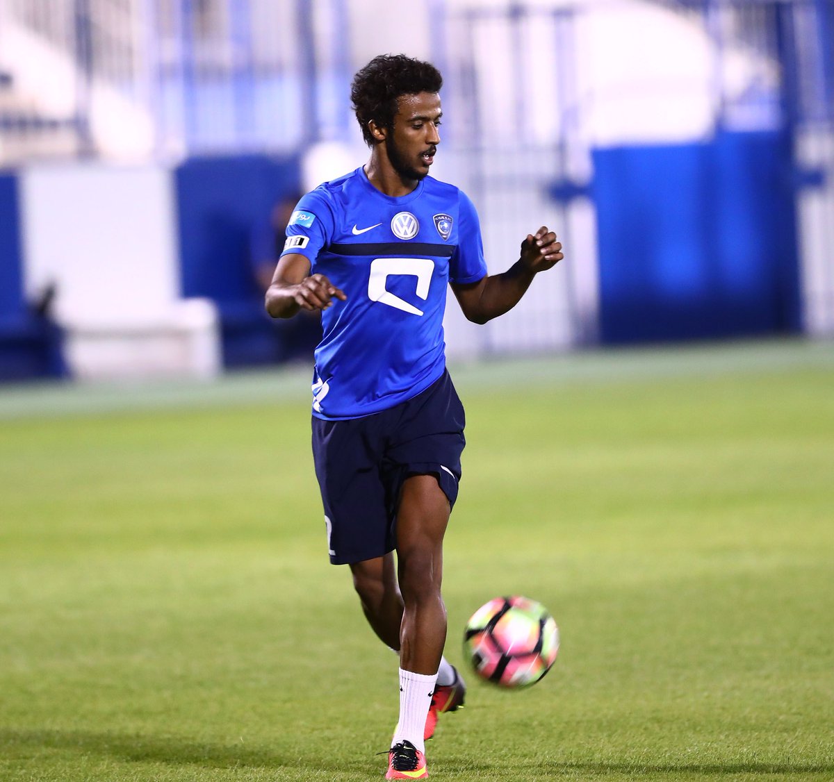 Hilalcomnet's tweet photo. أجرى "محمد البريك وياسر الشهراني" مراناً لياقياً بالجري واداء تدريبات بأستخدام الكرة .. https://t.co/bp7wSWUC0r