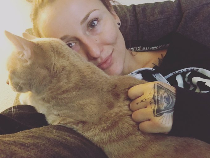 Morning cuddles. https://t.co/UqjFZcRfjA<a href="/tag/onlyfanspage"class="tags"><span>#onlyfanspage</span></a>