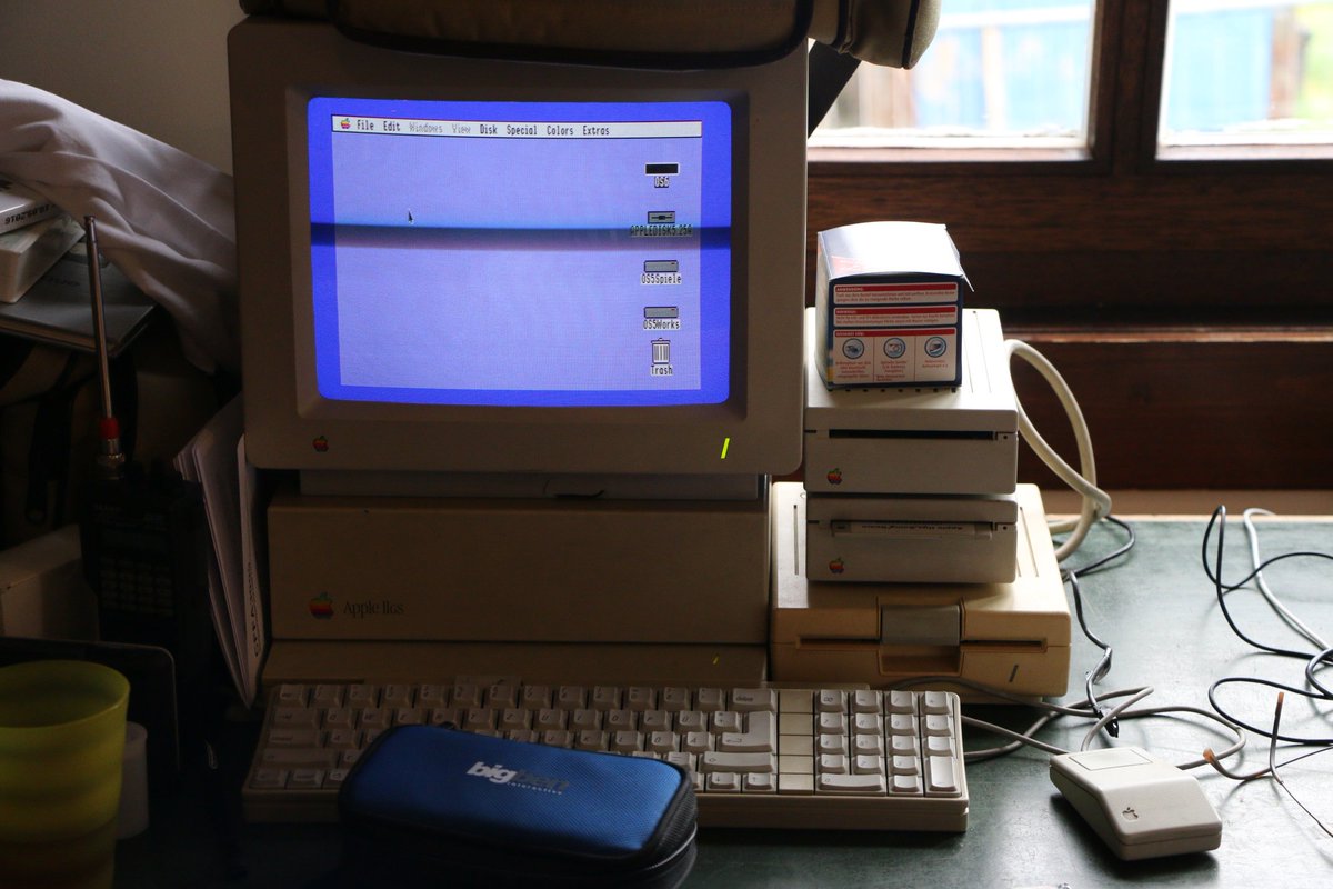 HerpvanDerpsten's tweet photo. Impressionen vom https://t.co/q26ikDEIjs Treffen #doreco #nerdheaven #retro #retrogaming https://t.co/NhgjFAYppD