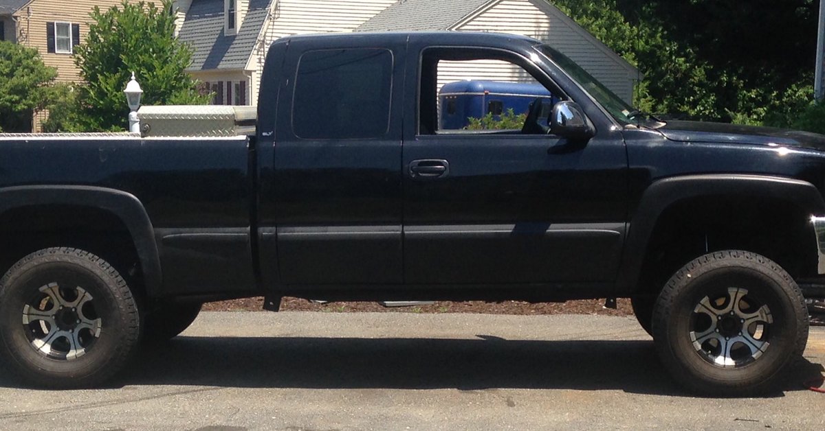 nick_rice2's tweet photo. #lifted #gmc https://t.co/tzTaphltE9