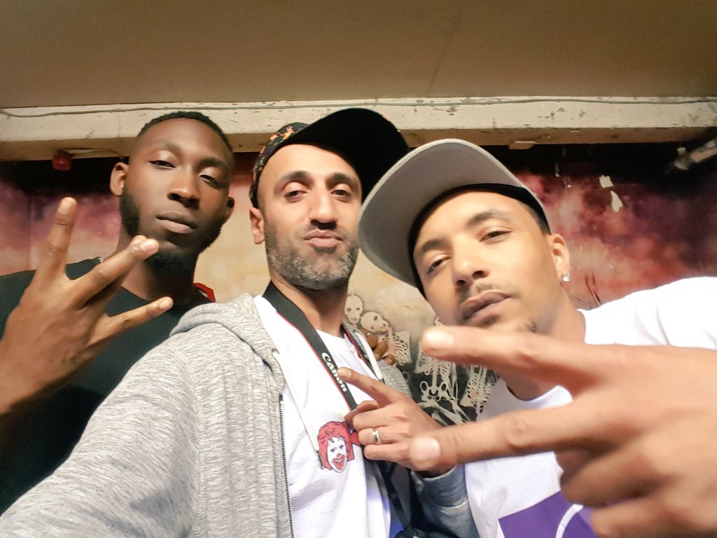AmithBassi's tweet photo. BIGUP & SHOUTOUT TONY D & DIALECT 4 HOLDING MADDOGTV DOWN #SALUTE #DOPEBATTLE #2DOPEBATTLERS #CLASSIC #SHUTDOWN https://t.co/GFcpUuSEYK