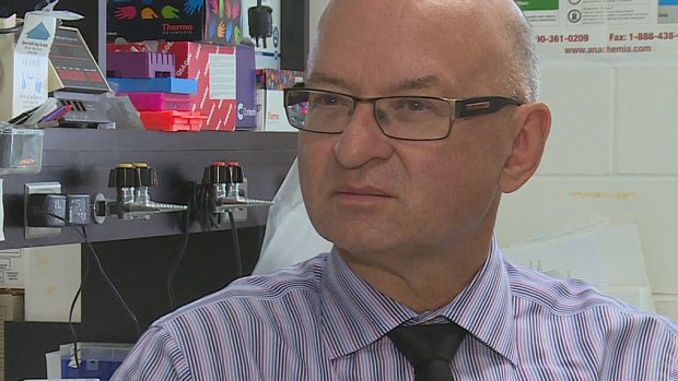 CBCNews's tweet photo. Acetaminophen 'is the most common cause of liver injury. Period. Full stop' https://t.co/TS1QhAWyDk https://t.co/PZdZrINrbB