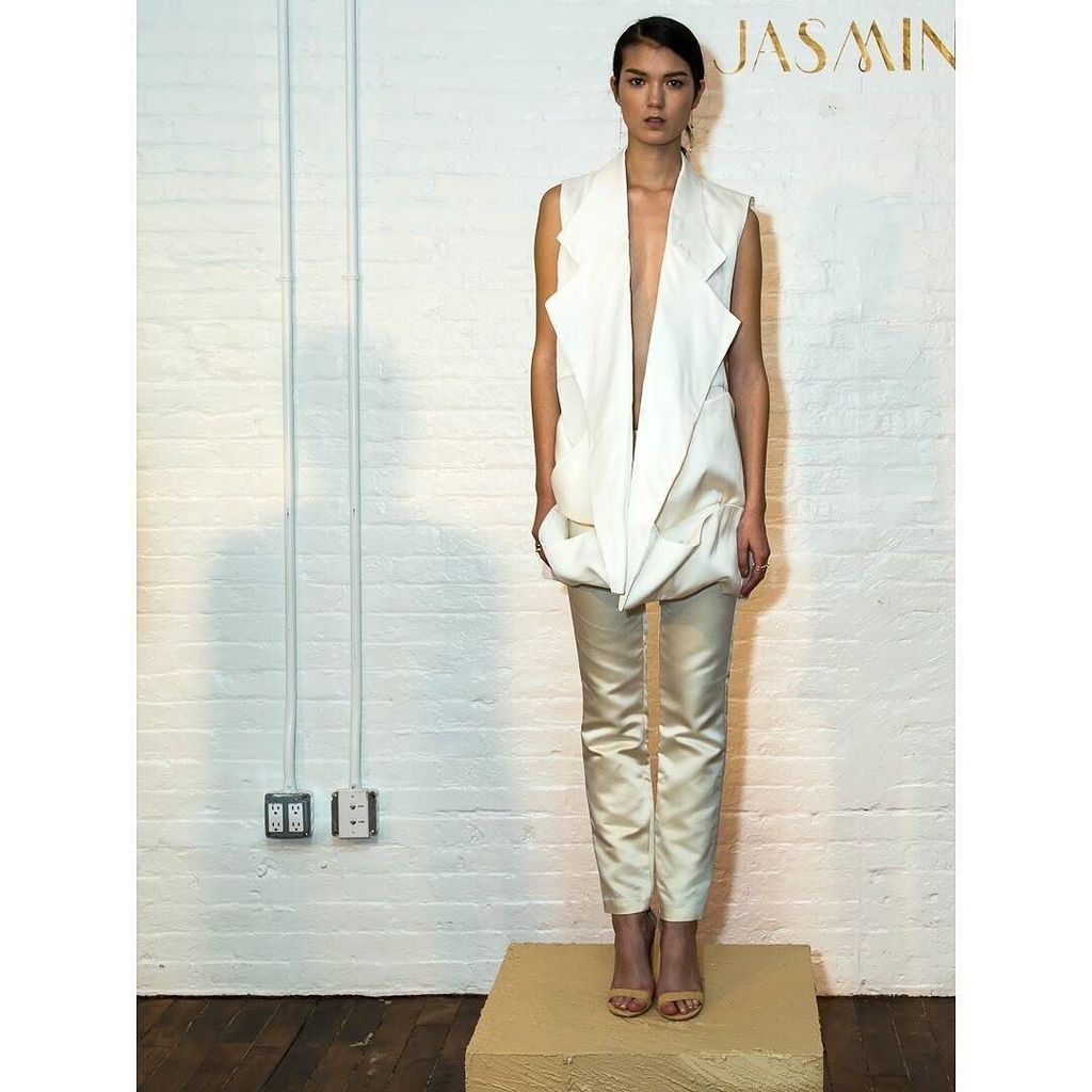 billbertphoto's tweet photo. Jasmine Chong NYFW SS2017 Womenswear Collection Presentation at 353 West 12th Street New York, NY

@jasminechongoff… https://t.co/v9ZNfXy9Ft