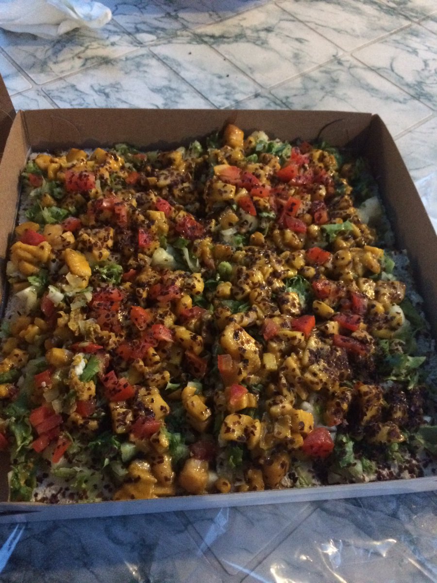 prchong's tweet photo. #mihungry #veganpizza https://t.co/slmsdO91H6