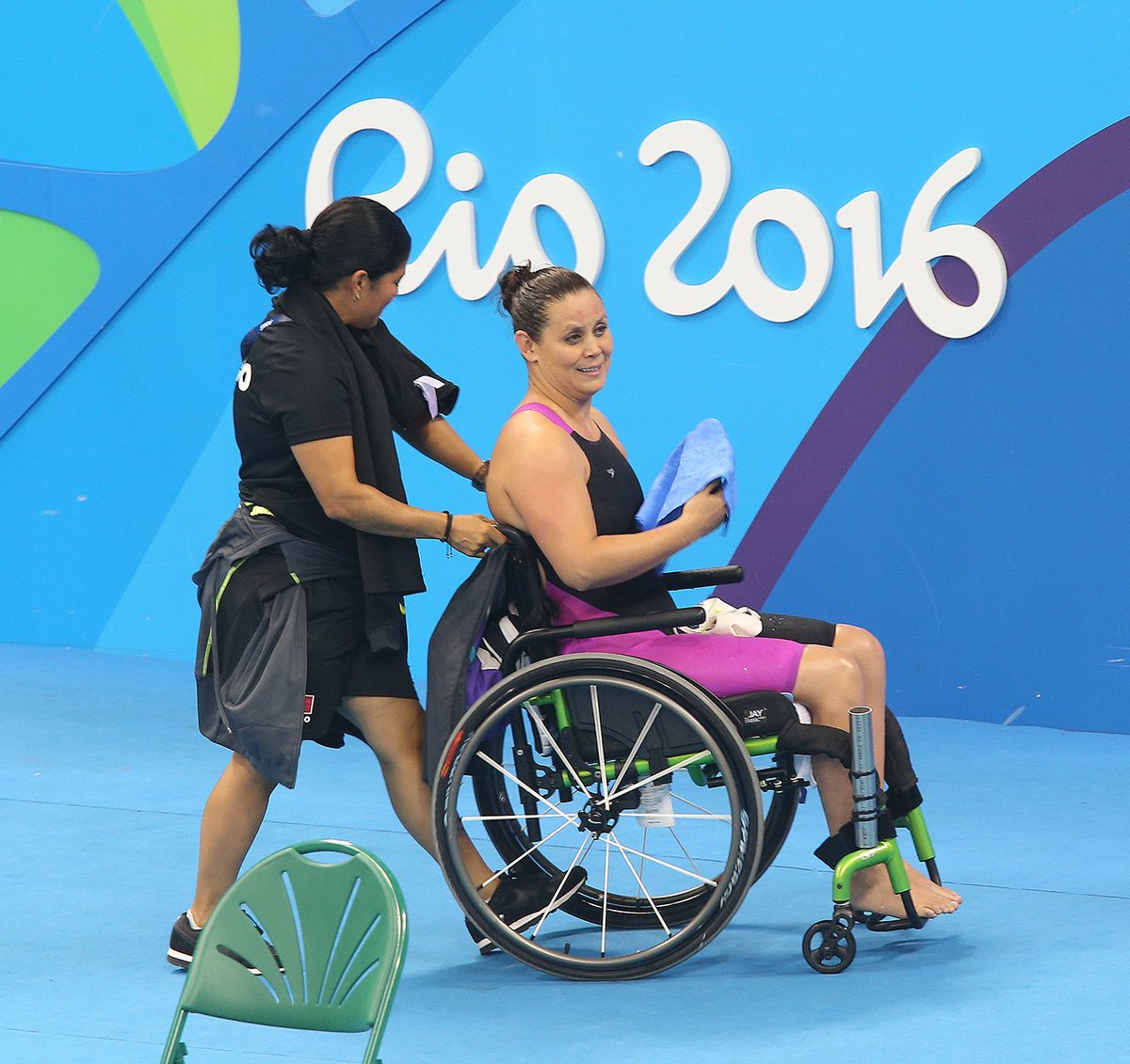conadeoficial's tweet photo. #RioXCONADE La nadadora @NelyMiranda ya tiene 3 preseas de JP:
1 de #bronce en #Rio2016
2 de #oro en Beijing 2008 https://t.co/IOGYTRP13O
