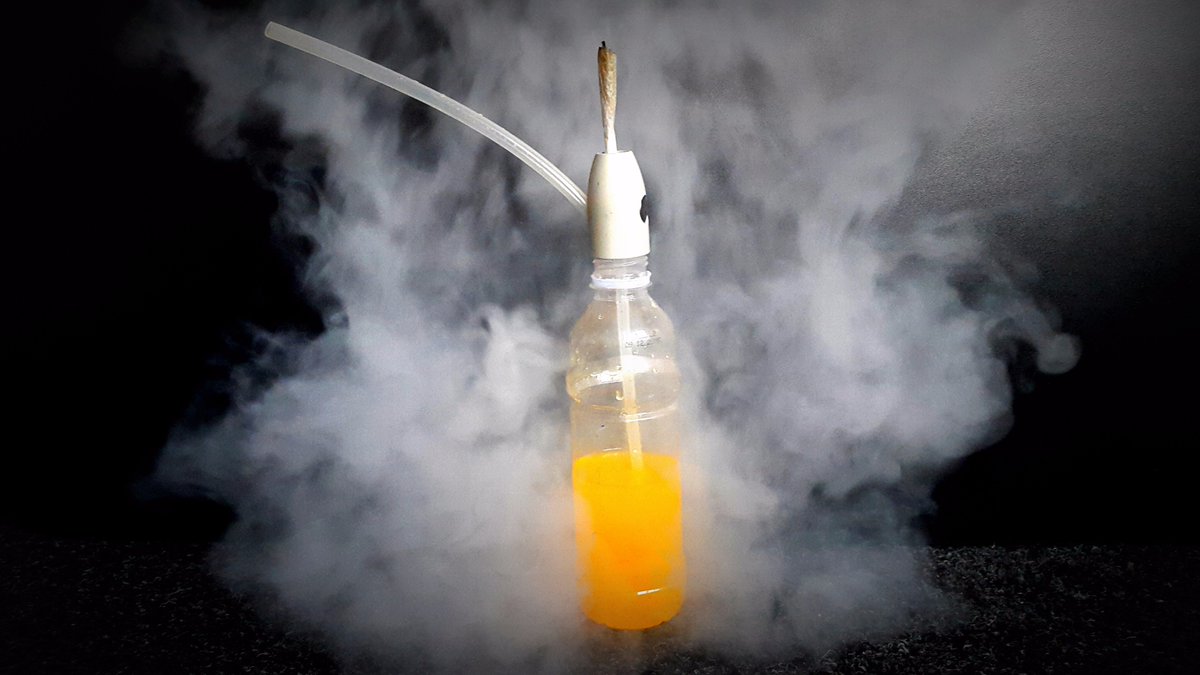 Byba_420's tweet photo. Do you feel #mystic today? #Byba #bong #weed #smoking https://t.co/zO7kXOPqFR