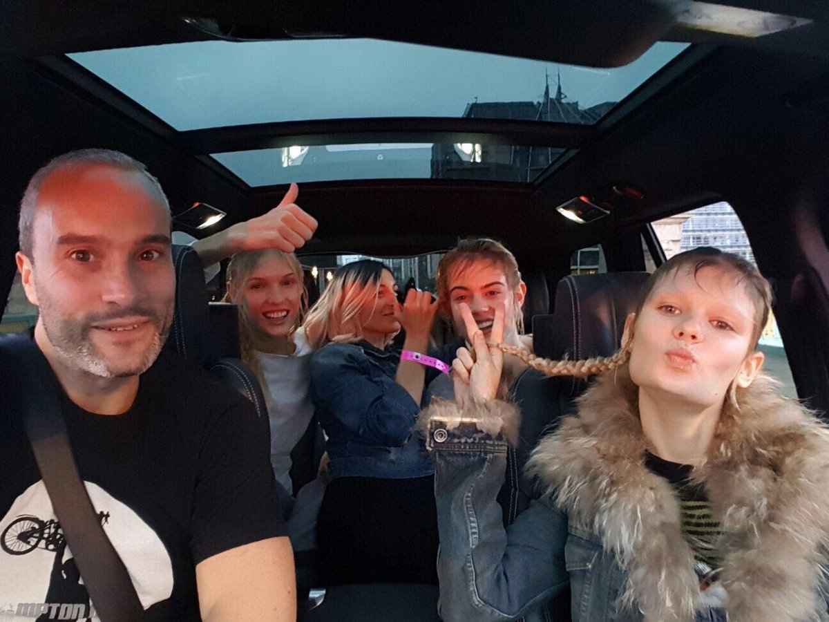StormModels's tweet photo. Bring it on #SS17!On to the next with this lot #JessPW #celinebouly  @AlexandraLjadov 🙌🏼🚘@JoeAchilles @LandRover_UK https://t.co/jFNAQLXLsL