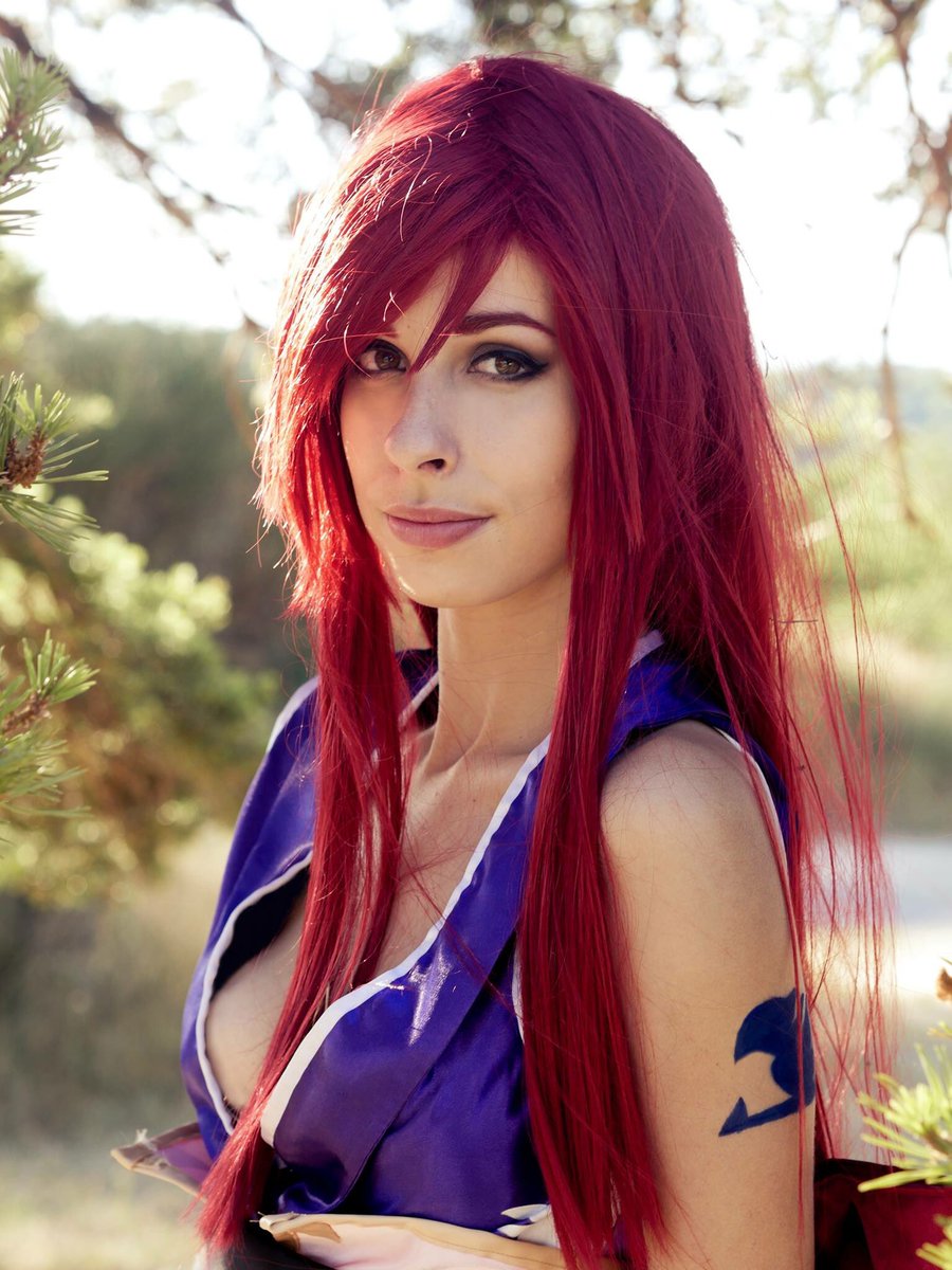 YuukoScarlet's tweet photo. Erza Scarlet by me @CosplayInfin @ShareMyCosplay @CosplaySharer @TITANSofCOSPLAY https://t.co/2BKURo4L7P