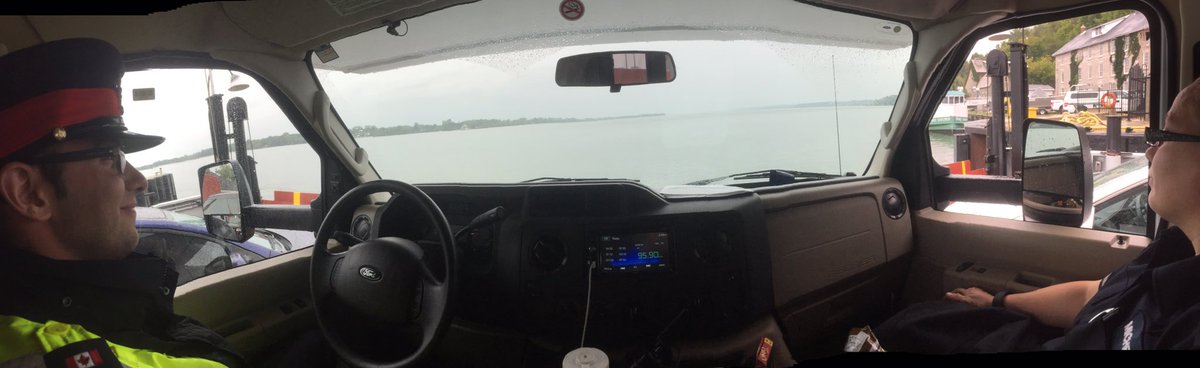 FanshaweMedics's tweet photo. Ferry time! β΄ #adventures #supportvehicles #lieutenantdan ^DH https://t.co/juBb4DH9Y7