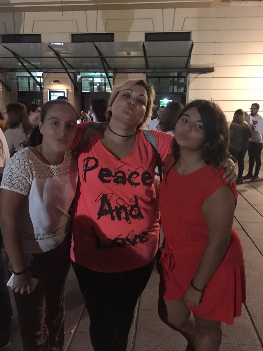 Que bien que nos hemos encontrado con <a href="/MurgaLasNenukas/">Murga Las Nenukas</a> en el Carnavalacho!