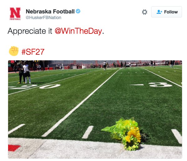 BleacherReport's tweet photo. More than a game. #Respect https://t.co/8TkRFi6aFq