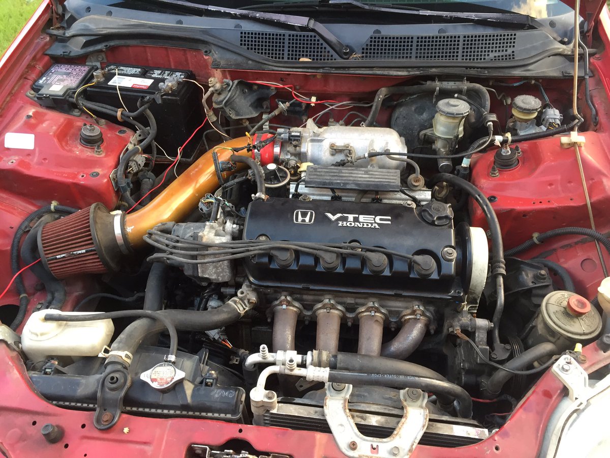 Trunkmonkey1995's tweet photo. #TheBeater rolls only on the weekends but such a fun little #Project #EJ7 #SOHC #Build #Red #D16 #6thGenCivic #Civic https://t.co/wZQhlyWsCt