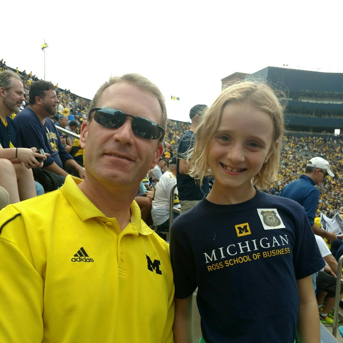 drmarlenewelch's tweet photo. #bighouselive https://t.co/bgO5i7D5Es