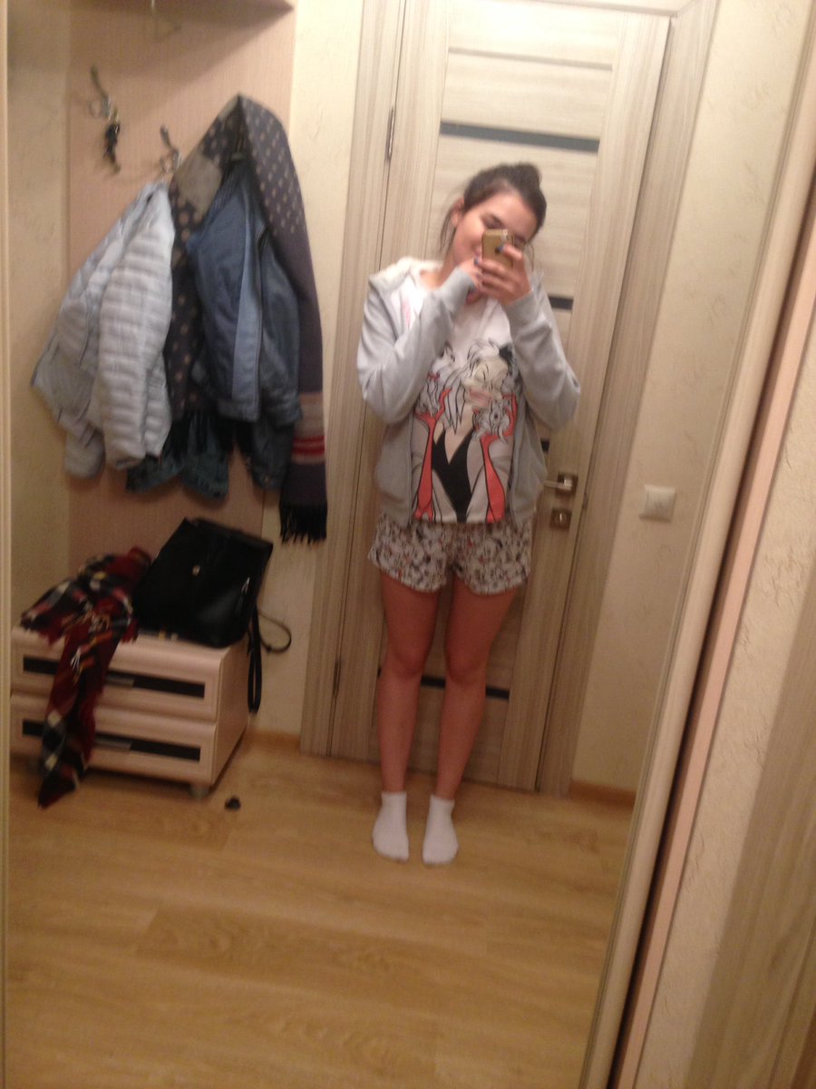 OfCERES's tweet photo. Пижама пати🎊💫 https://t.co/OAGVXXfTwi