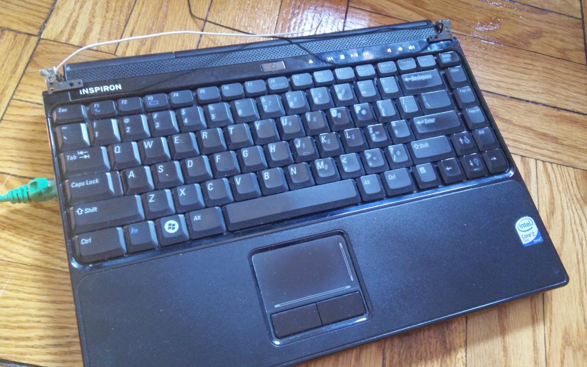 andShen's tweet image. My latest literally #HeadlessServer #Ubuntu #Plex