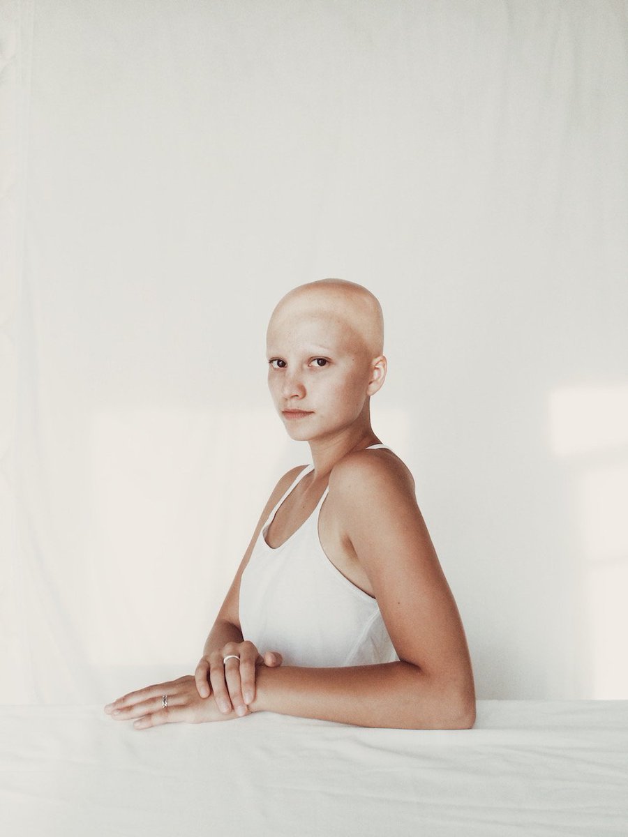 allkindsofhuman's tweet image. In her #TrueStory, @LennoxBishop discusses her evolution of thought on beauty standards. vs.co/eLC6IQ