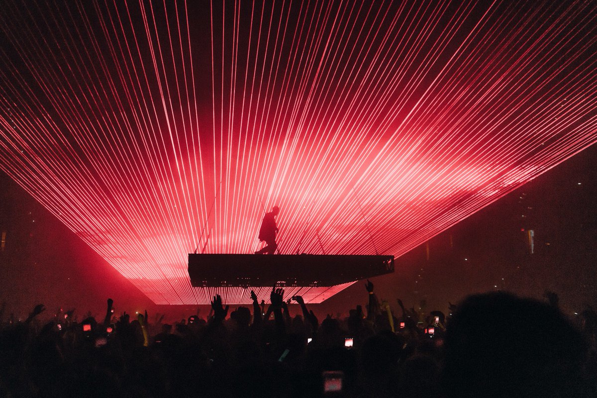 imHannanymous's tweet photo. #SaintPabloTour https://t.co/RiACZXwBbv