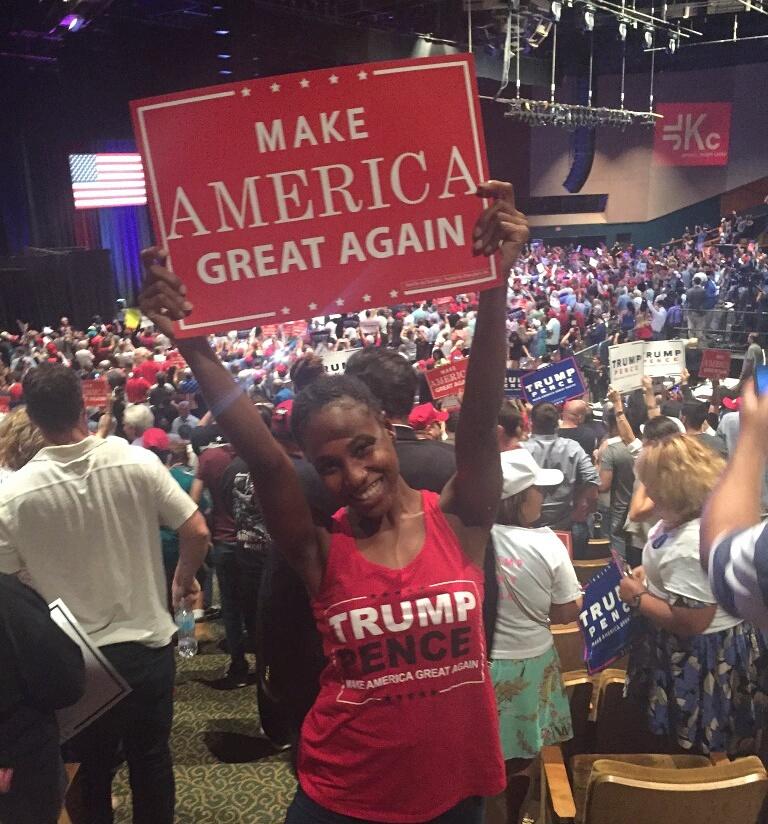 SuperBlakPAC's tweet photo. RT@SuperBlakPAC Bold and Beautiful @realDonaldTrump @VPMikePence @Women4Trump @Vets4TrumpORG @Bikers4Trump https://t.co/8JXPYPfCTI