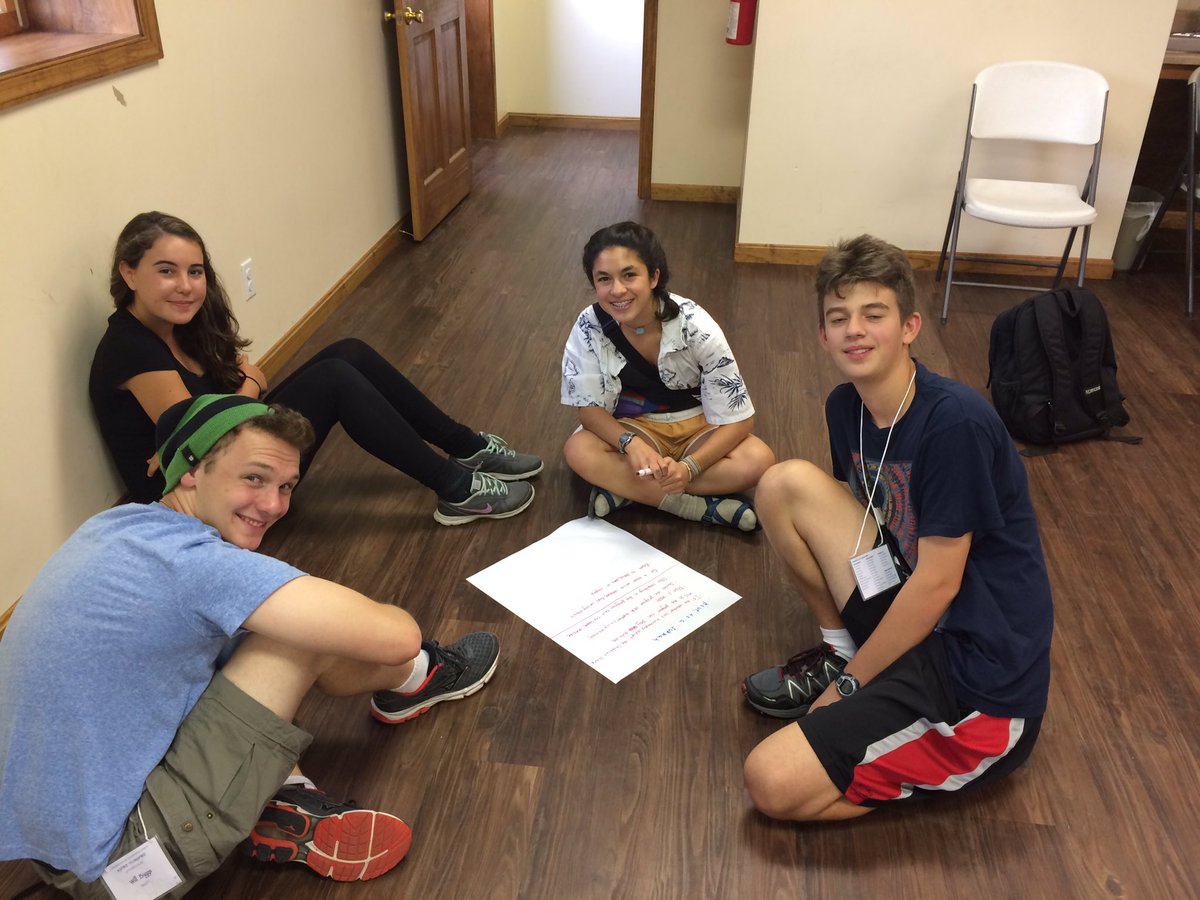MAR_PVP's tweet photo. The PVP Network is learning to Think Outside The Box at #NFTYMARLEAD https://t.co/5q5HM0vvQr