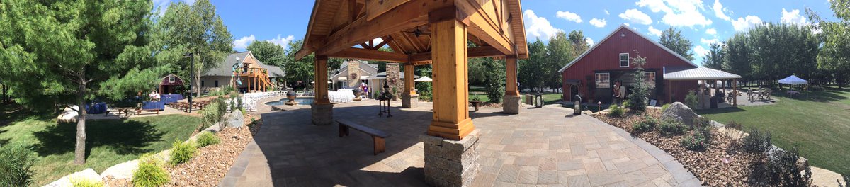 TOSKC913's tweet photo. Wedding time! 9/17/16 #TwiceOnSunday https://t.co/W3vNOld3V1