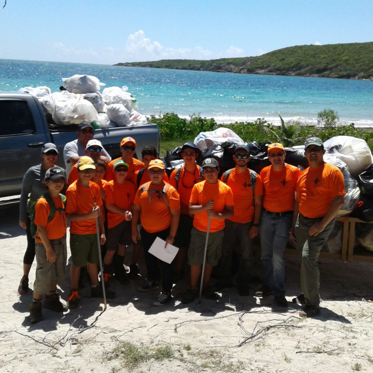 malvinvl's tweet photo. Protegiendo nuestros recursos y creando conciencia. #scubadogs #T270 https://t.co/yEoivqbkYU