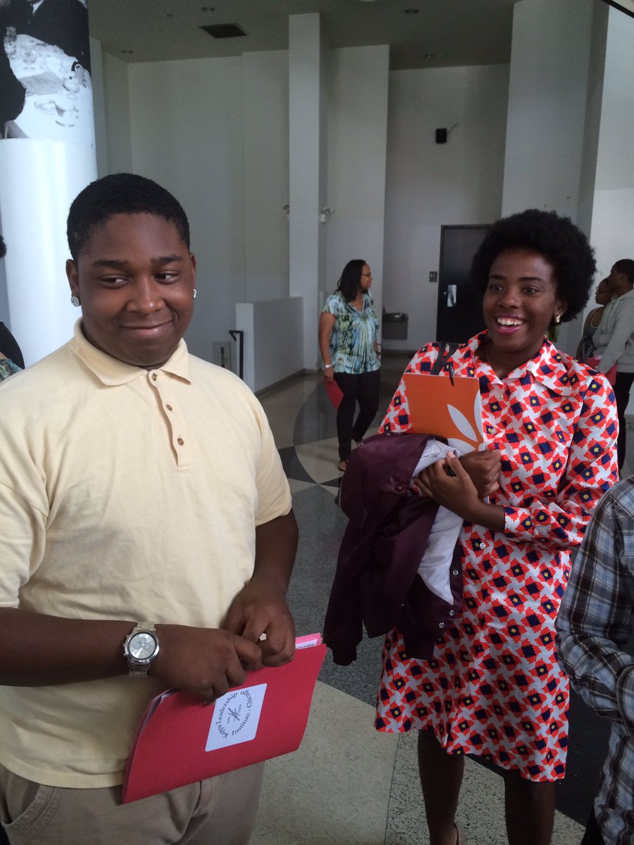 KLIChicago's tweet image. We even had a beauty queen at our info session today; she's brought her nephews to help #guidethem thru HS, college.