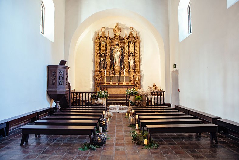 SanDiegoMag's tweet photo. Nestled across from the Museum of Man is the tiny St. Francis Chapel. More #SecretSD picks: https://t.co/rINhOdxZVk https://t.co/dJ6VjRDXZ8