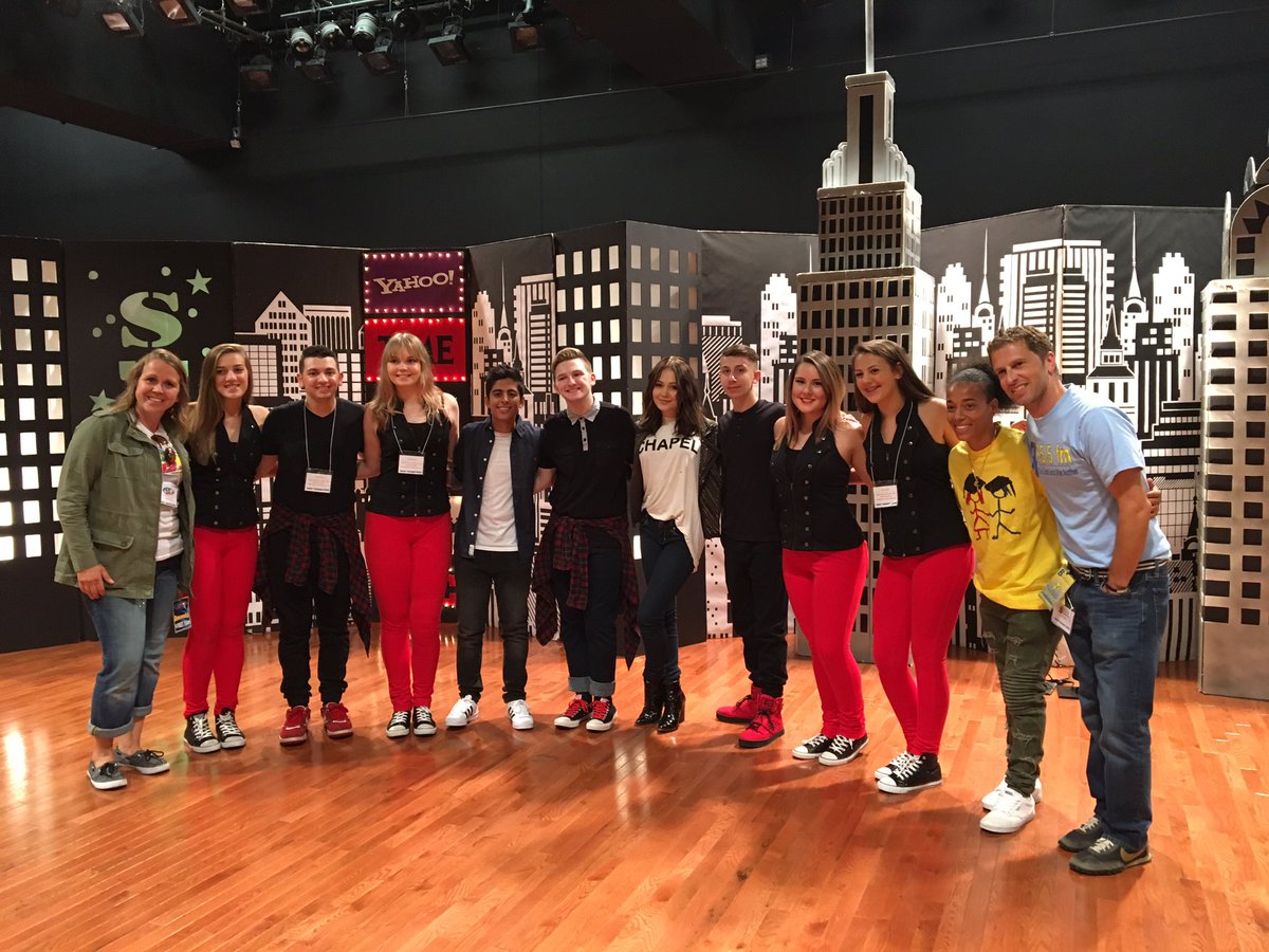 AGDanceCrew's tweet photo. Back at it 💃🏻 #agdc https://t.co/k09vxZ6hYI