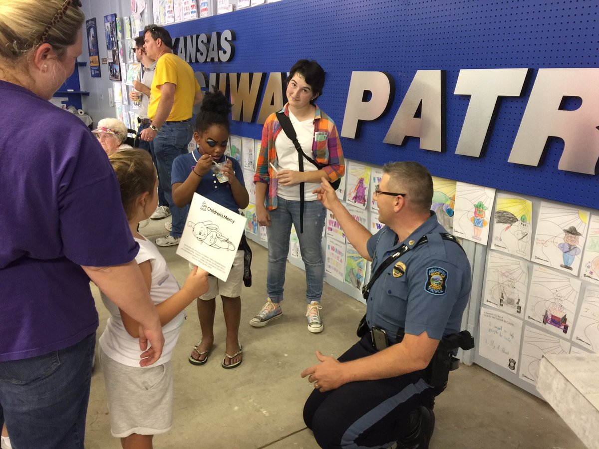 DriveSafeKansas's tweet photo. Aren't they just the coolest? Meet @TrooperBenKHP @TrooperChadKHP at the @KansasStateFair. #KSF16 #BlastCall https://t.co/XAx2W1PbmN