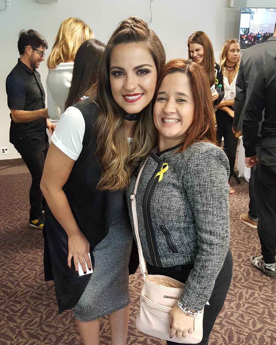 MaiteSonrieESP's tweet photo. #FOTO "@yeisamorales: Con la fabulosa #actriz internacional. @MaiteOficial #Poderosas25 ... https://t.co/vzZKVWA5oT" https://t.co/qv4g2x2fy9