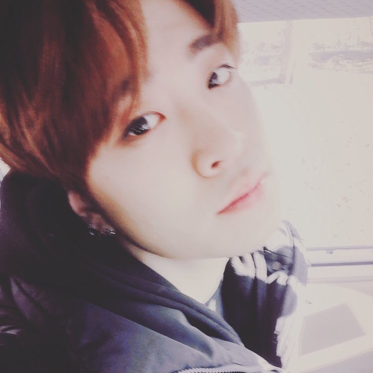 OTTERJAE's tweet photo. Have an otterly amazing day, our Otterjae! #SunshineYoungjaeDay https://t.co/7vhnFDEgyd