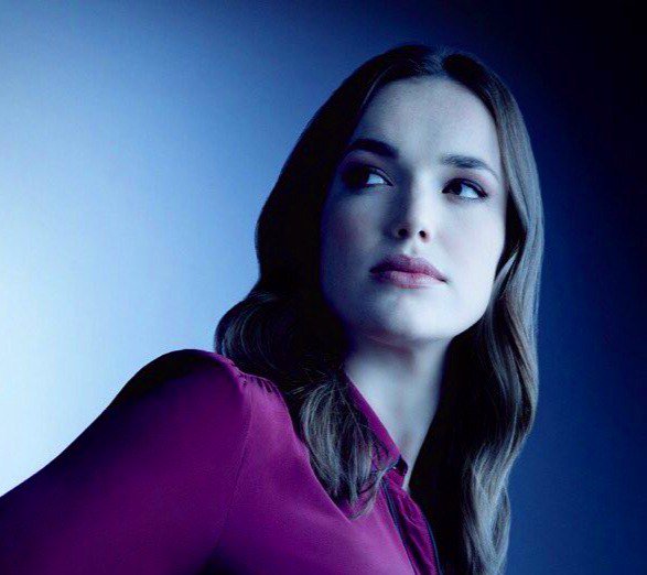 Agent_J_Simmons's tweet photo. ||: New season, new Simmons. https://t.co/yWaiakxTL5