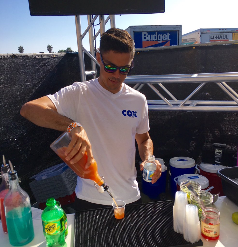 KAABOOSANDIEGO's tweet photo. Grab a mocktail & charge your phone at the #CoxRox booth! #coxliveatkaaboo #KAABOO https://t.co/vPEuAhXuKF
